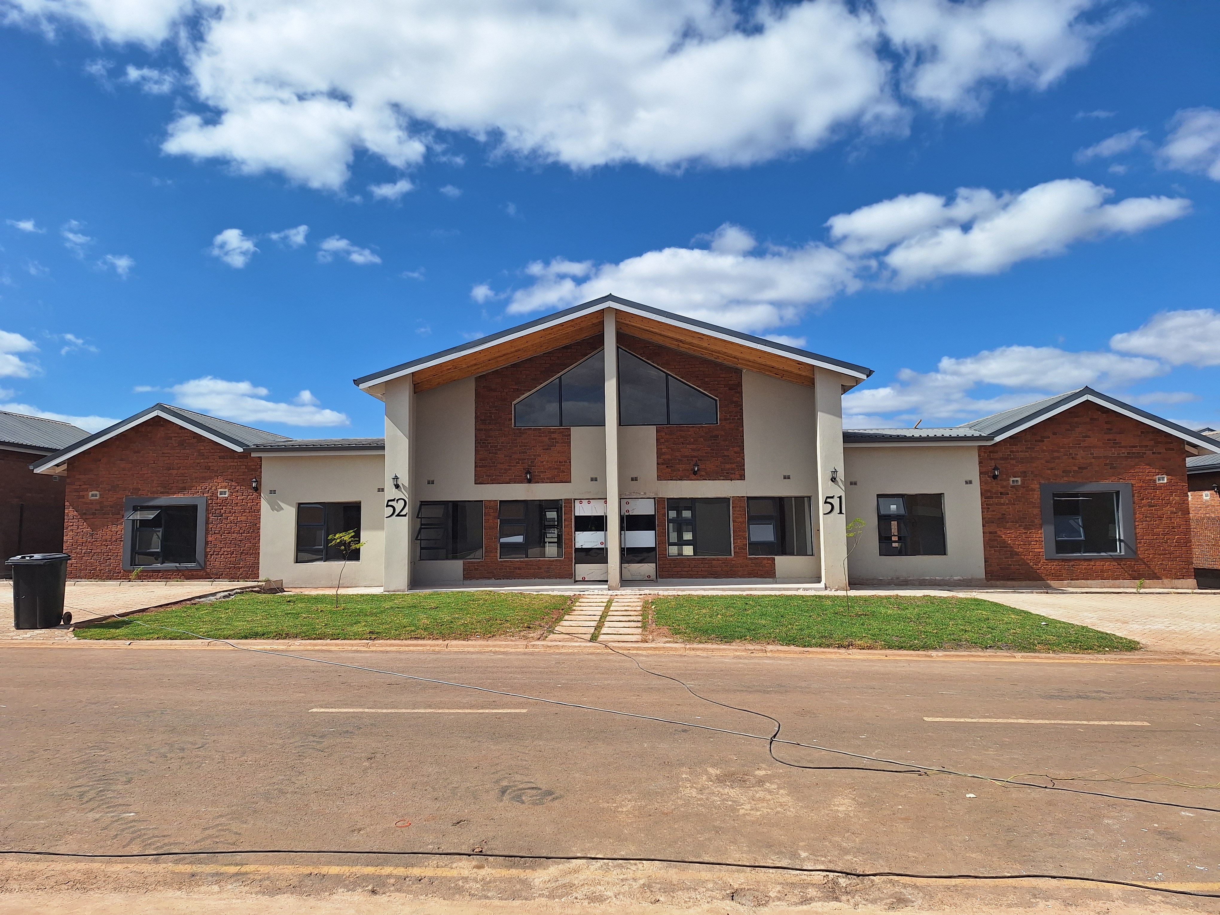 Madokero Creek - Image 1